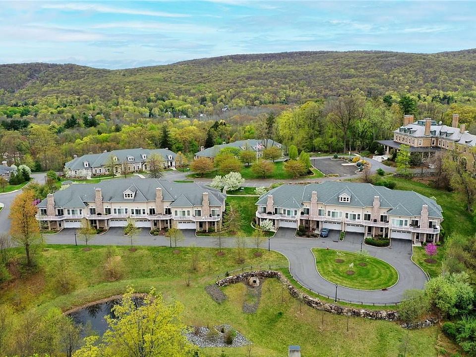 1st image of 9 E Ryan Mansion Drive