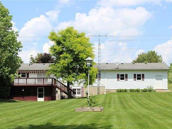 3rd image of 1579 N Santee Dr