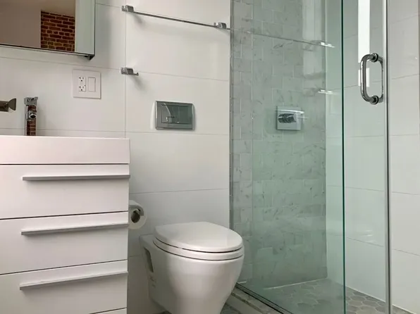 64-10 Gates Avenue image 11 of 17