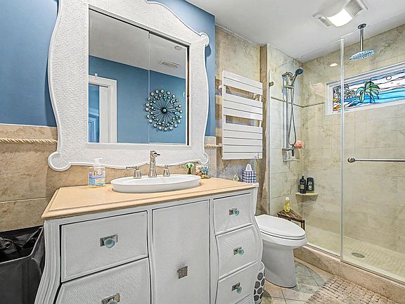 4th image of 1500 Boardwalk Unit 101