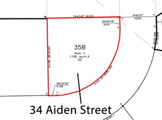 34 Aidan St, Charlottetown, PE C1A3J4