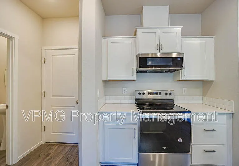2620 NE 117th Pl — Photo 11