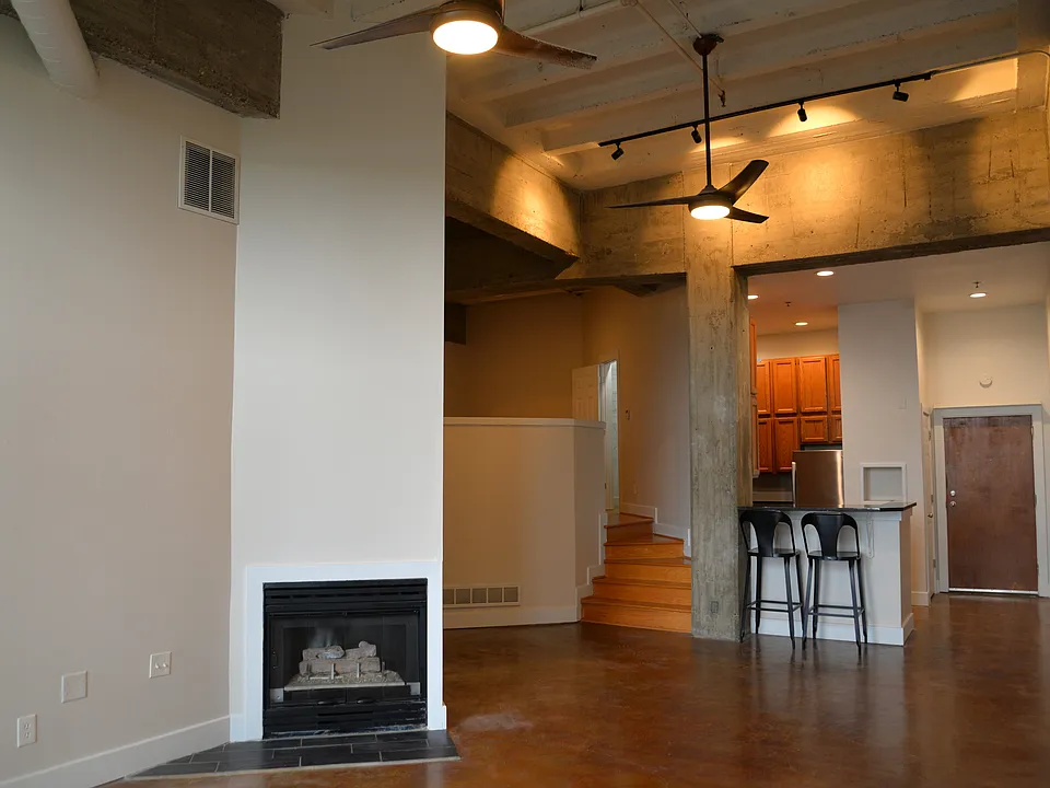 611 N Park Ave #410