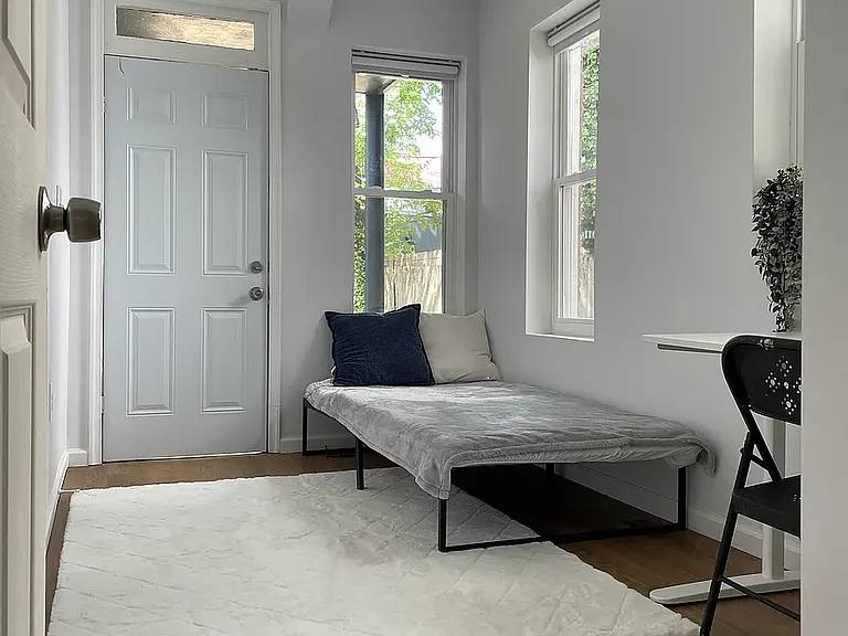 1428 A St SE #2 — Photo 25