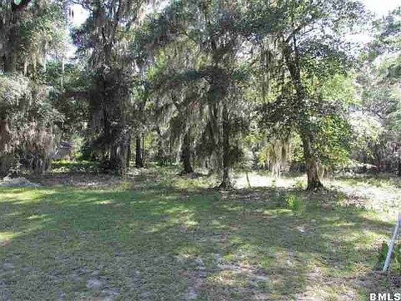 2nd image of 8 Long Pond Dr
