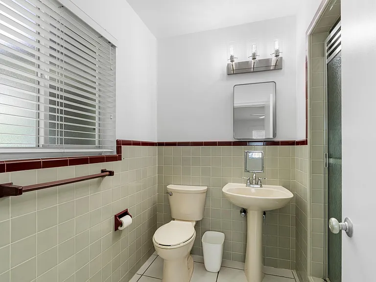 360 Palmetto St — Photo 23