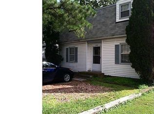 1733 Sparrow Rd, Chesapeake, VA 23320