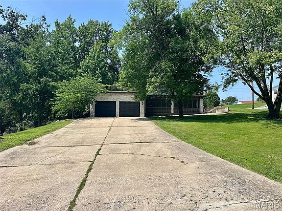 3rd image of 2009 Crescent Dr
