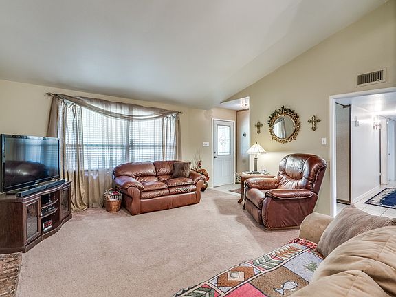4th image of 2408 Northshore Dr