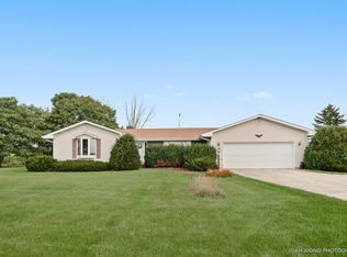 45W702 Wheeler Rd, Sugar Grove, IL 60554