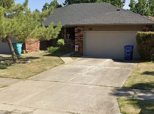 300 E Edgewood St #300, Springfield, MO 65807