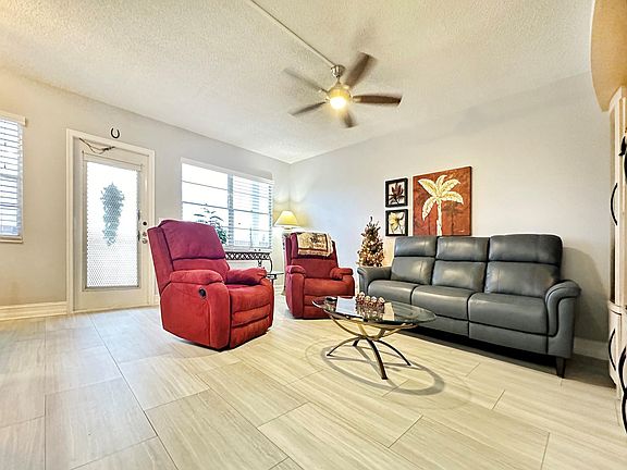 4th image of 4068 Lyndhurst #4068
