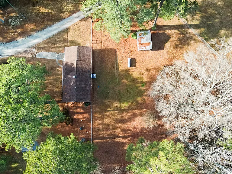 1312 Goodwin Rd — Photo 31