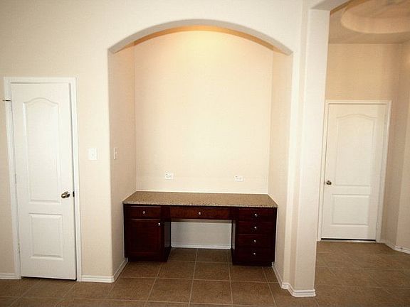 Built-in computer desk