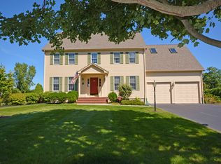12 Flagship Dr, Dartmouth, MA 02748