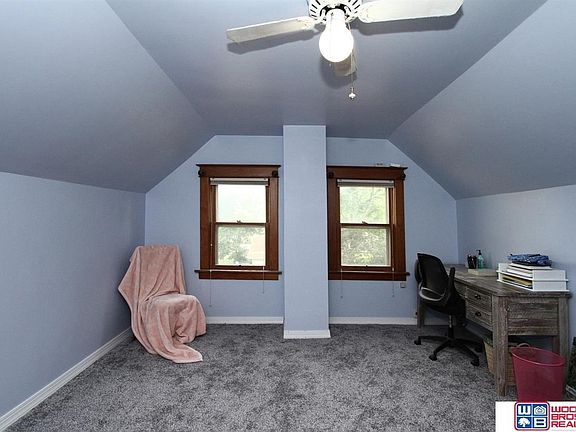 4th image of 6004 Kearney Ave
