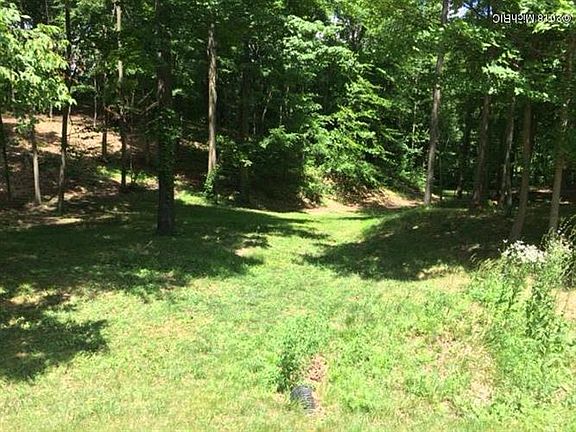 3rd image of Vanhorn Ct