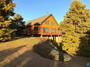 7493 Highview Dr, Waubay, SD 57273