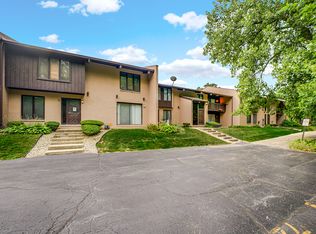 1100 Holbrook Rd APT D, Homewood, IL 60430