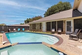 3rd image of 2816 W Aspen Ct