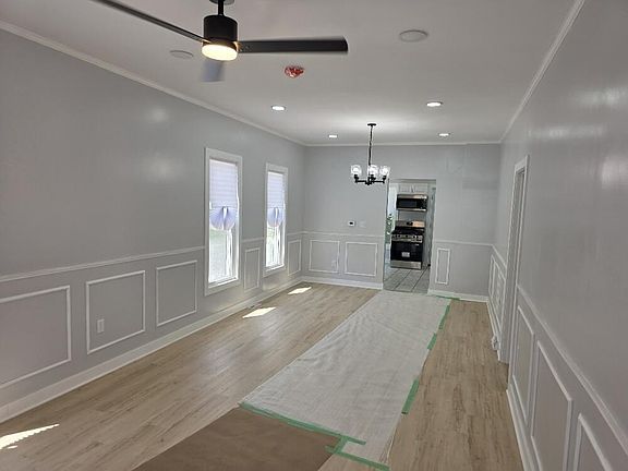 5th image of 928 Wilson STREET