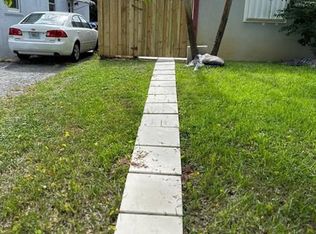 610 N 69th Way, Hollywood, FL 33024