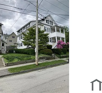 4 Loring St #1 — Photo 3