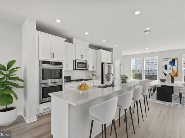 1797 Cherry Birch St, Dumfries, VA 22026