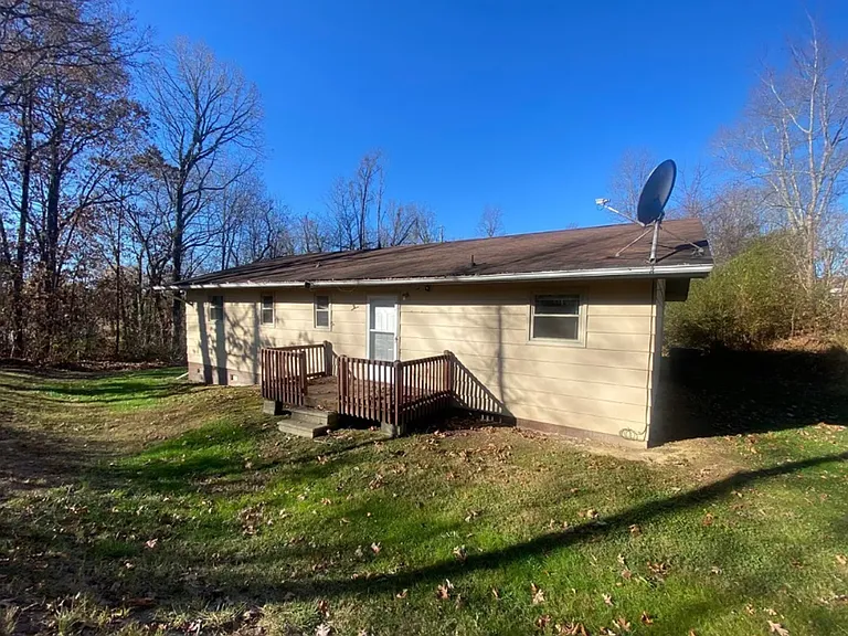 428 Fairgrounds Rd — Photo 14