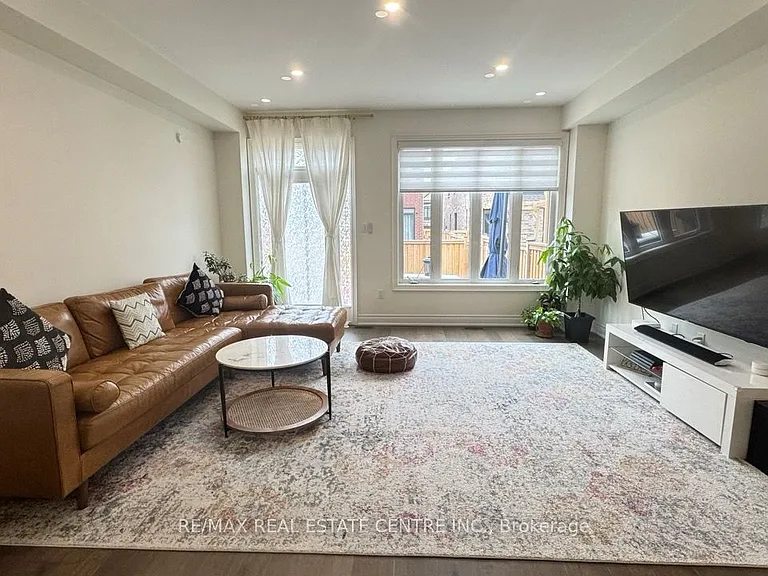 31 Brushwood Dr — Photo 17