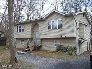 2nd image of 1166 Hunters Woods Dr