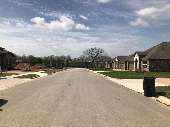 5th image of 3125 Paint Horse Dr