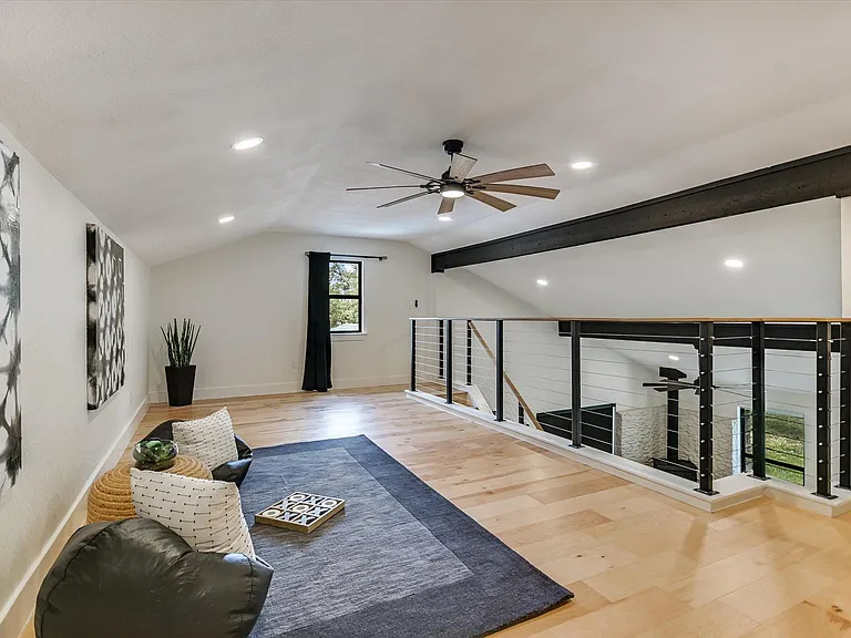 4717 Sam Bass Rd — Photo 17