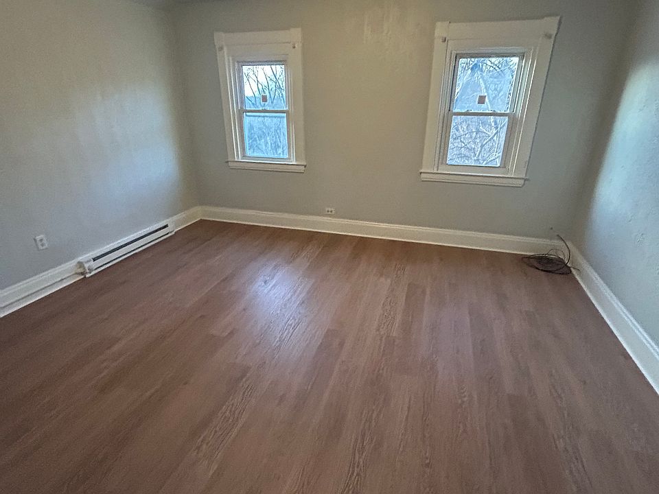 1st image of 112 Marylea Ave