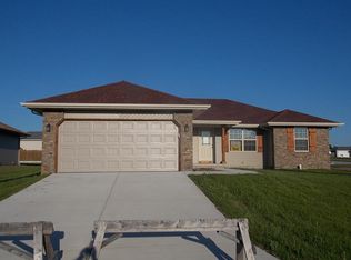 114 Ashton Ave, Clever, MO 65631