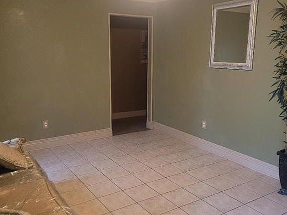 4th image of 5401 Tusa Dr