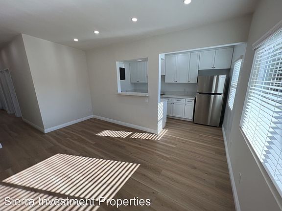 3rd image of 441 W Spazier Ave APT D