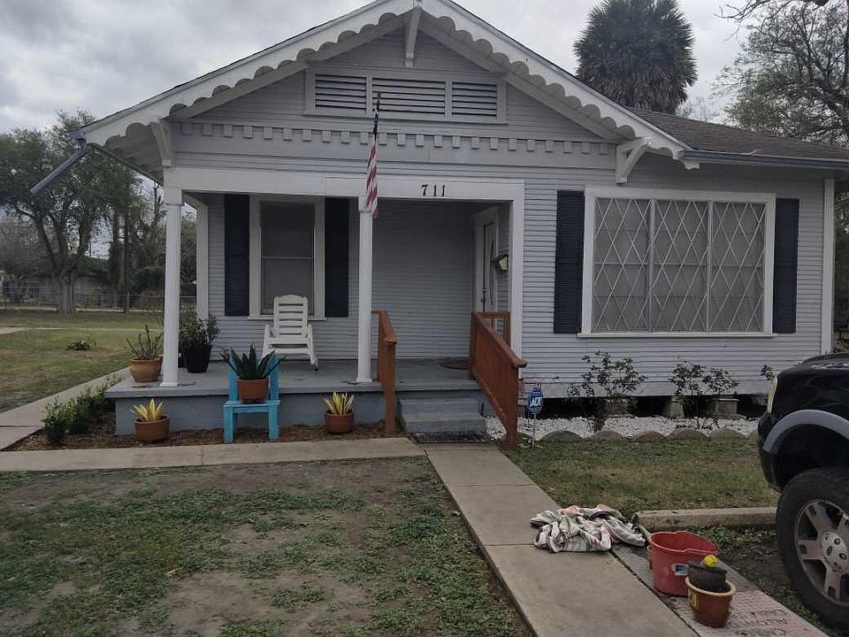 1st image of 711 E Lee Ave