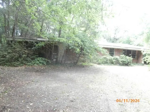2200 Oakhaven Dr, Albany, GA 31721