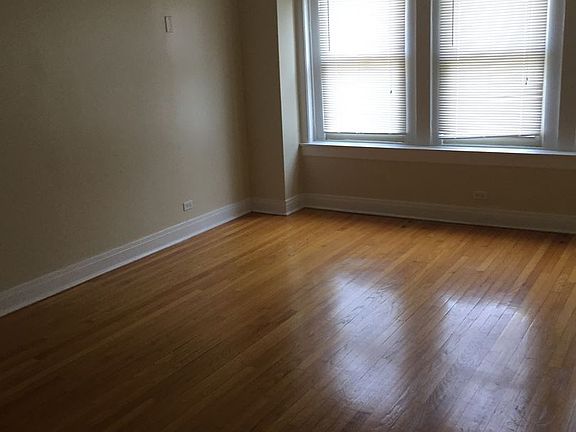 3rd image of 7150 S East End Ave APT 2E