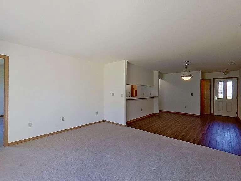 312 E Gate Dr #20 — Photo 4