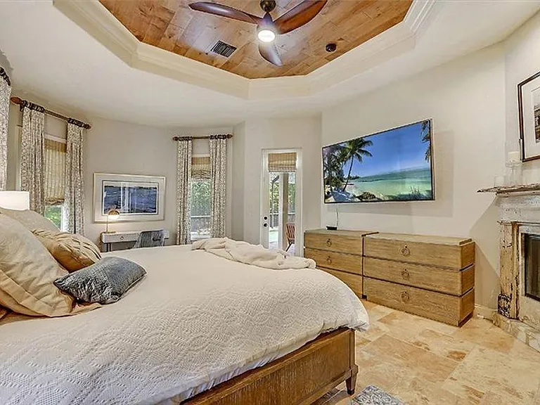1725 Bonita Ct — Photo 35