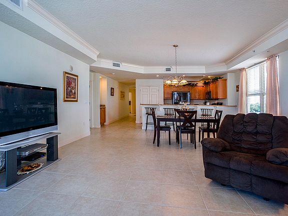 5th image of 2403 S Atlantic Ave APT 411