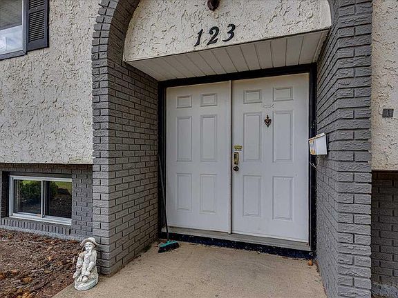4th image of 123 N Nolan St