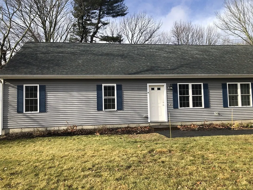 337 Middle Rd #B