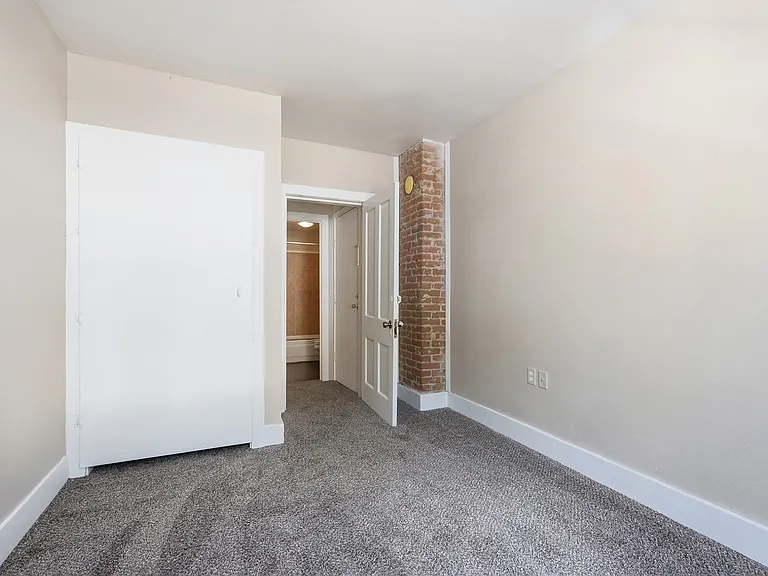 401 Rose St #2 — Photo 22