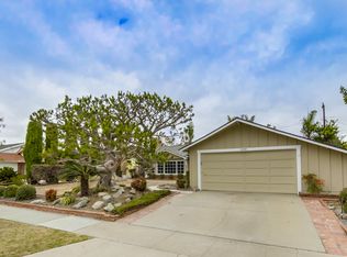 11942 Wallingsford Rd, Los Alamitos, CA 90720
