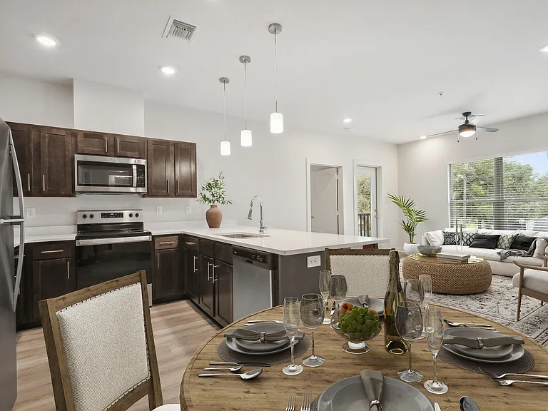 Hammond Station Apartments — Photo 6