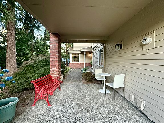 3rd image of 138 145th Pl SE #138