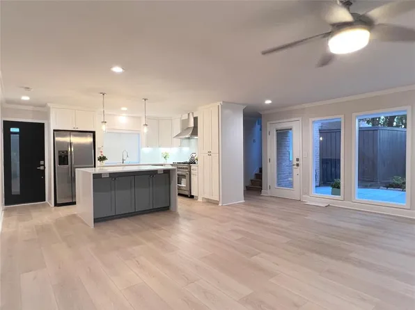 6311 Deerwood Rd, Houston, TX 77057